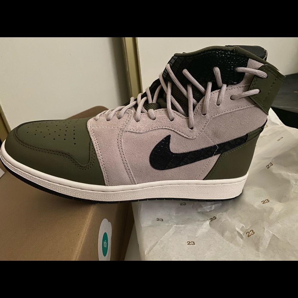 Women’s Jordan’s
